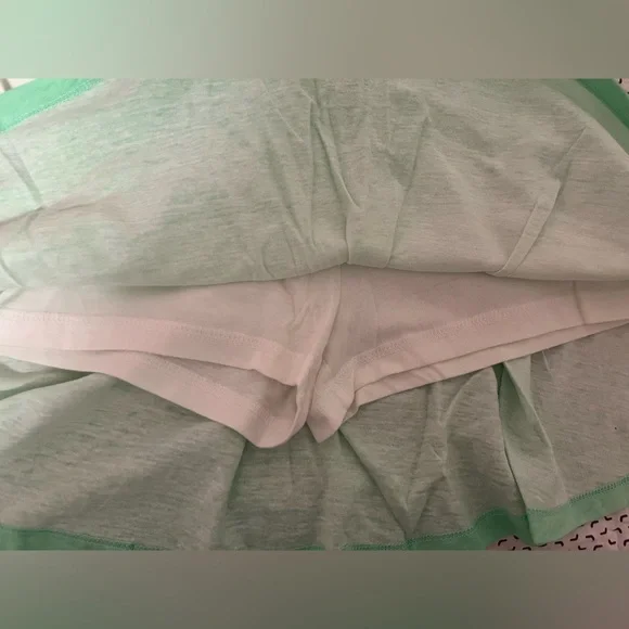 Old Navy Girls Green/White Ombré Skort Size Medium (8) NWT - Picture 3 of 6